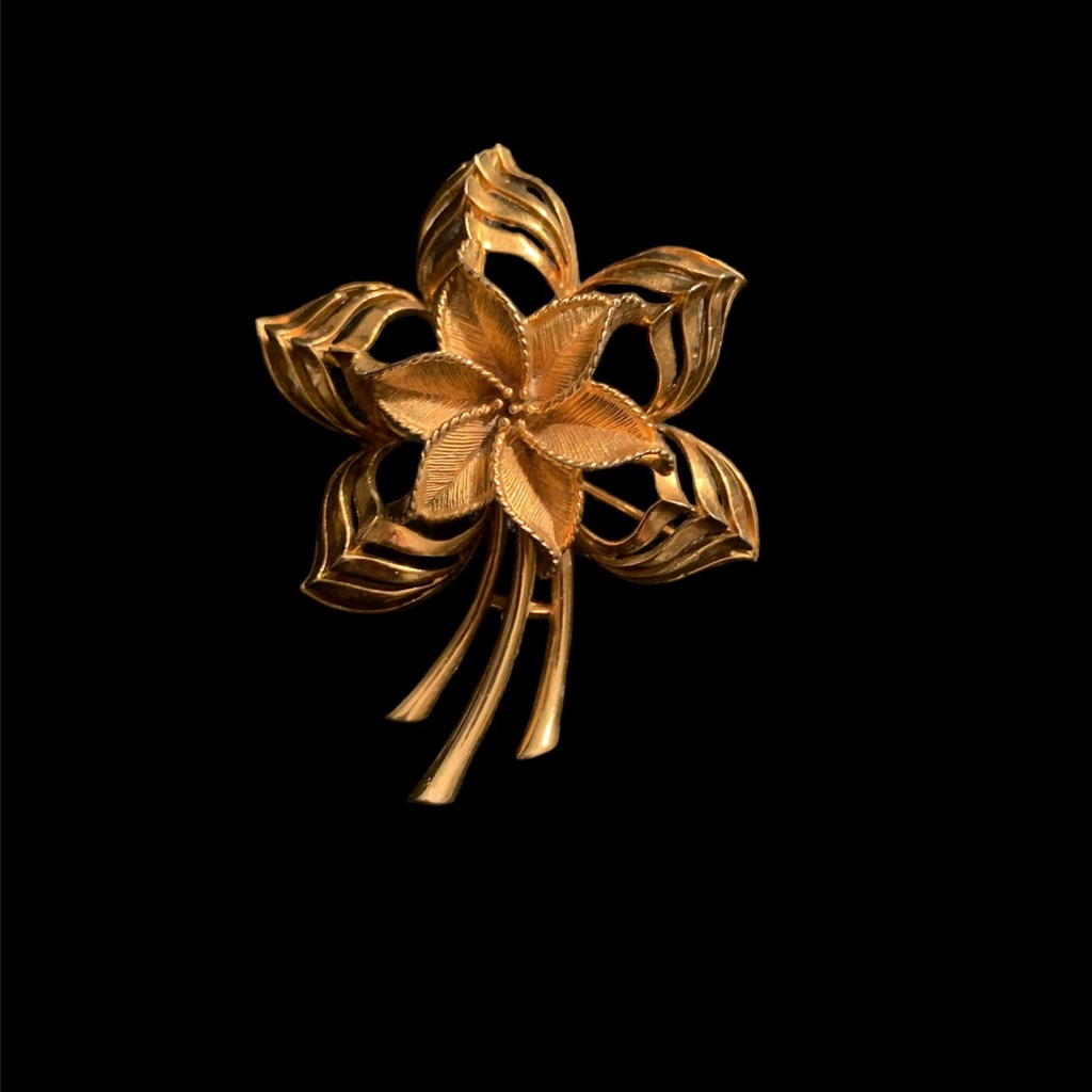 Lisner Open Flower Brooch